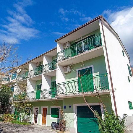 Apartments Ines - 15 Meters From The Beach Проманья Экстерьер фото