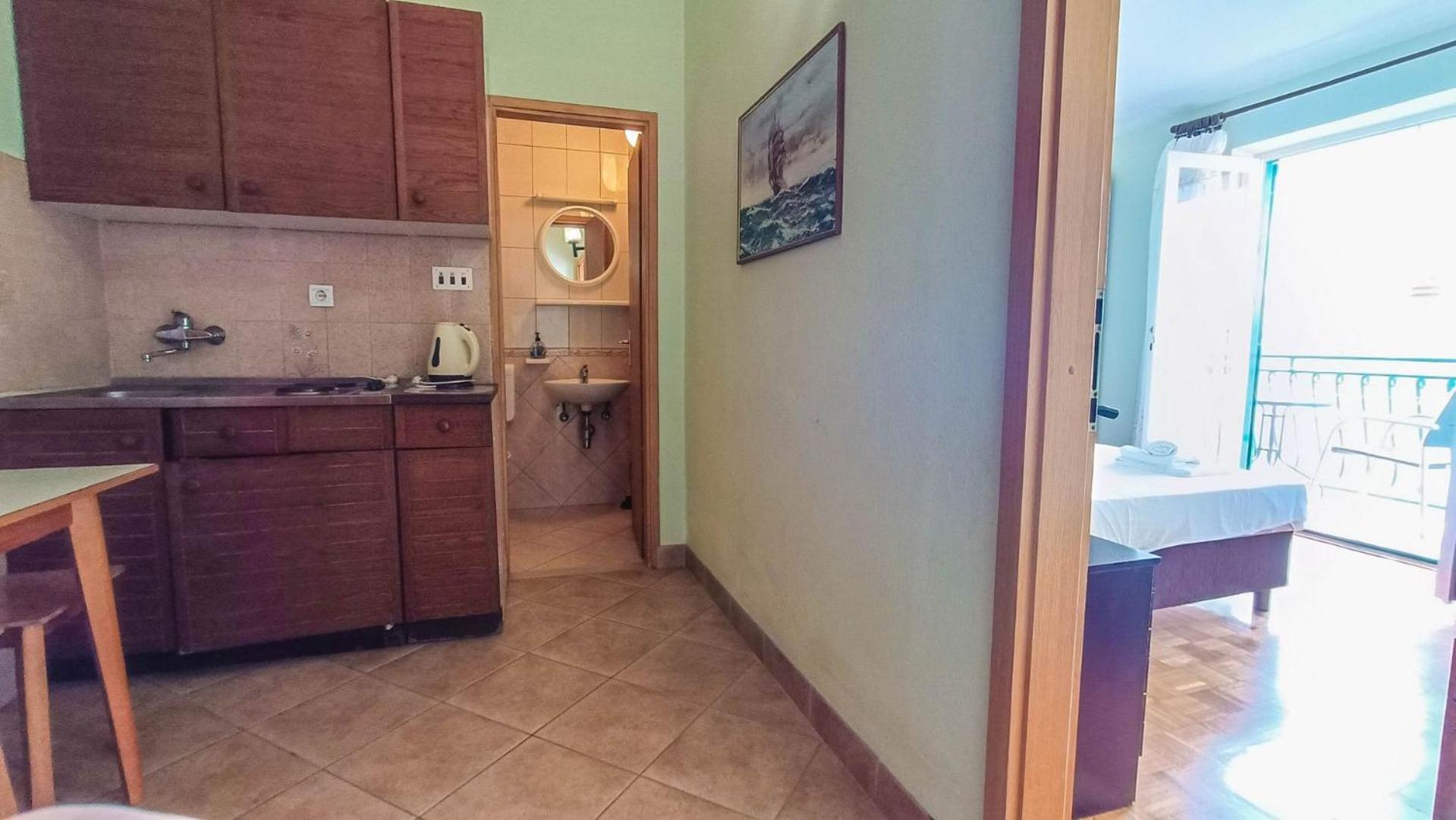 Apartments Ines - 15 Meters From The Beach Проманья Экстерьер фото